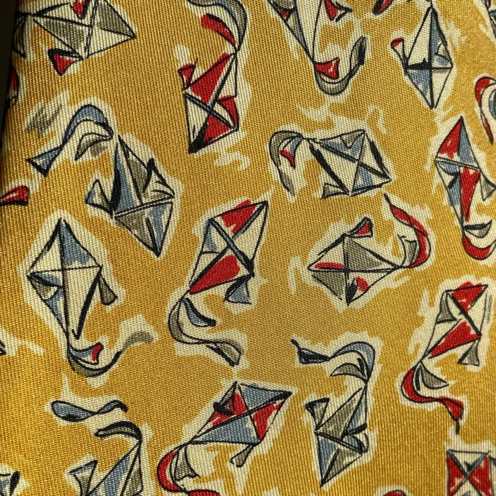 Burberry Vintage Yellow Silk Kite Tie